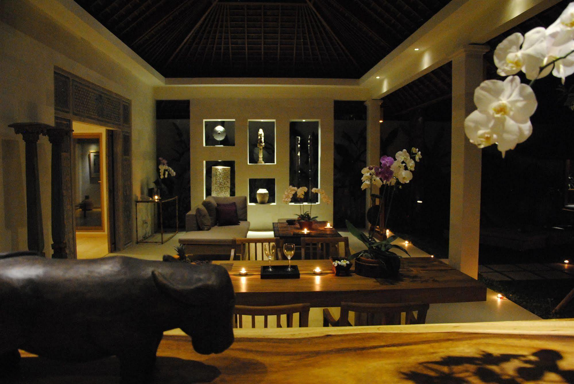 Villa Bali Asri Batubelig Seminyak  Ngoại thất bức ảnh
