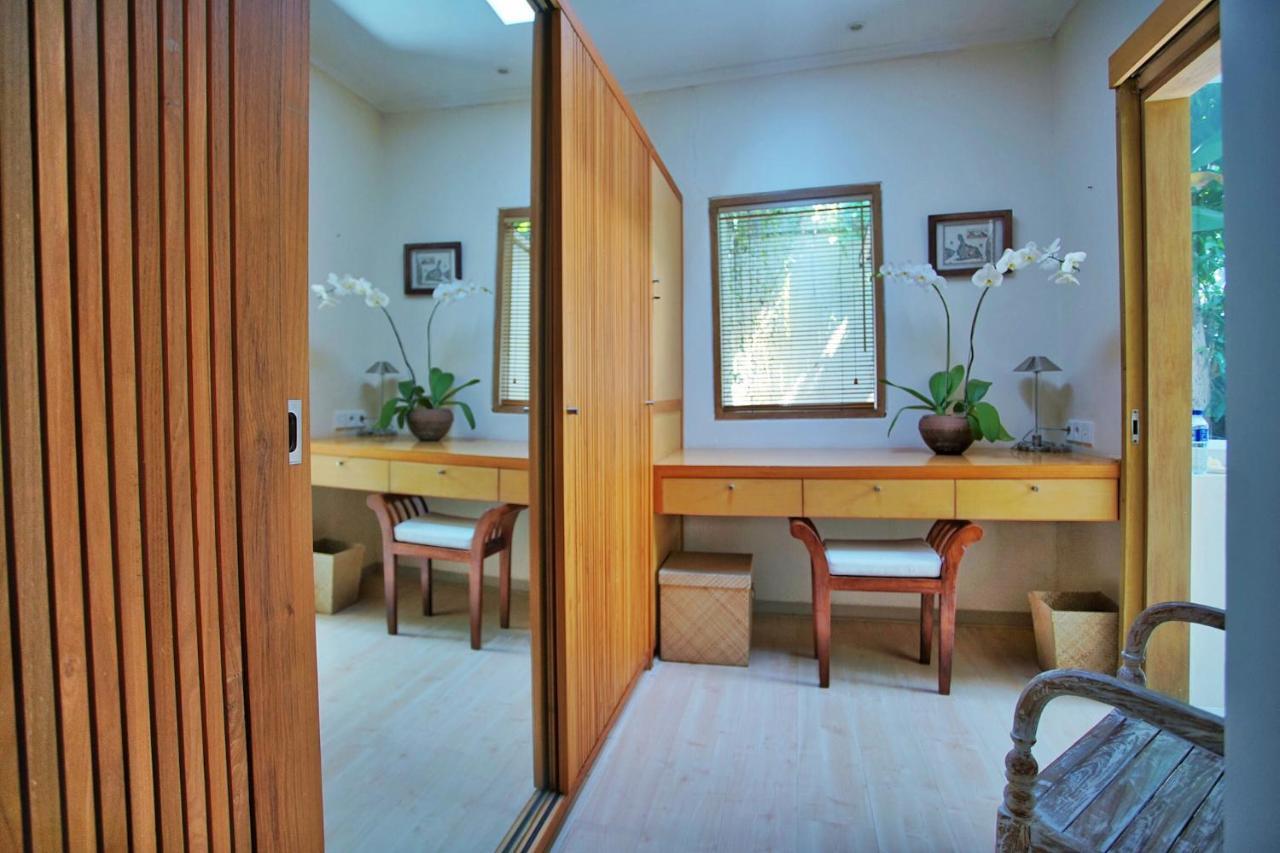 Villa Bali Asri Batubelig Seminyak  Ngoại thất bức ảnh