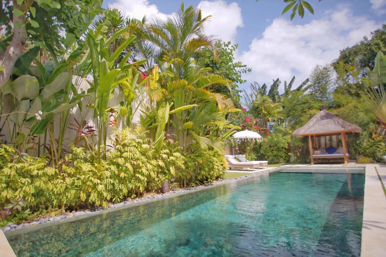 Villa Bali Asri Batubelig Seminyak  Ngoại thất bức ảnh