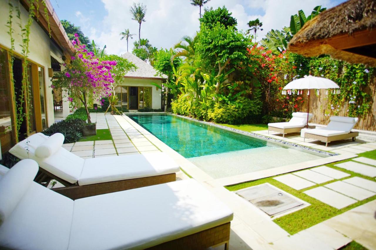 Villa Bali Asri Batubelig Seminyak  Ngoại thất bức ảnh