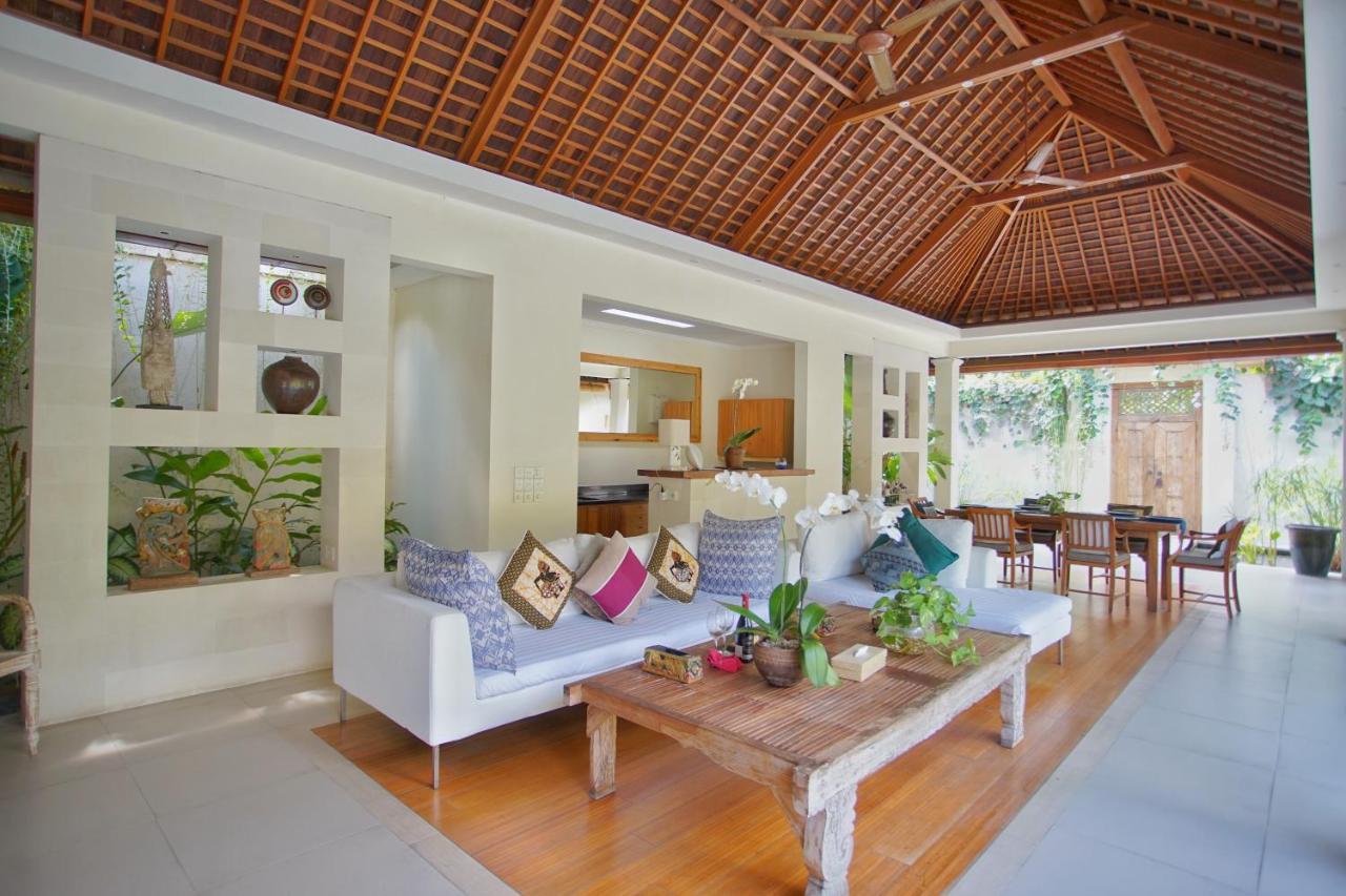 Villa Bali Asri Batubelig Seminyak  Ngoại thất bức ảnh