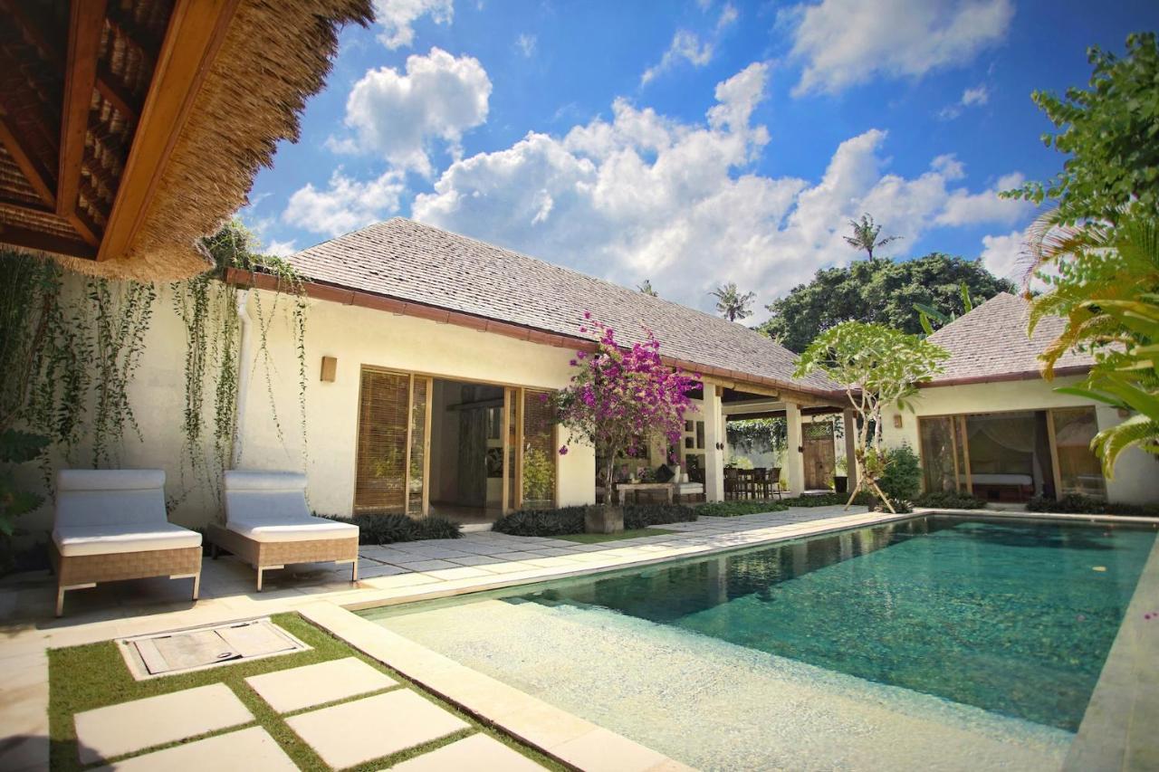Villa Bali Asri Batubelig Seminyak  Ngoại thất bức ảnh